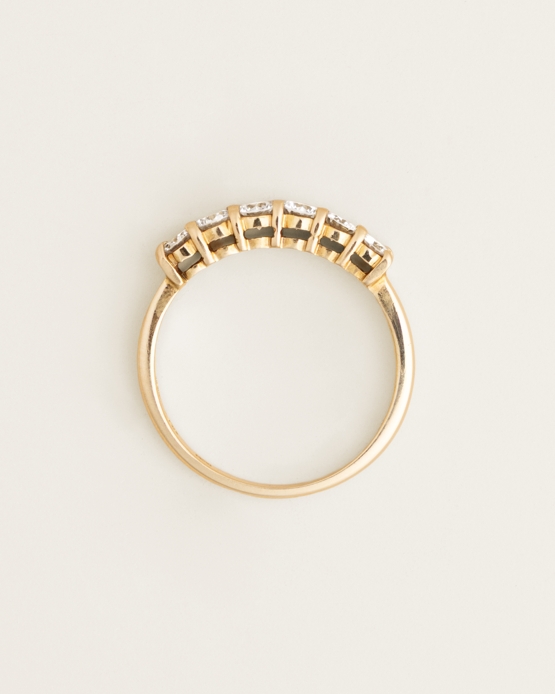 18K 0.62ctw Chaton-Set Diamond Band