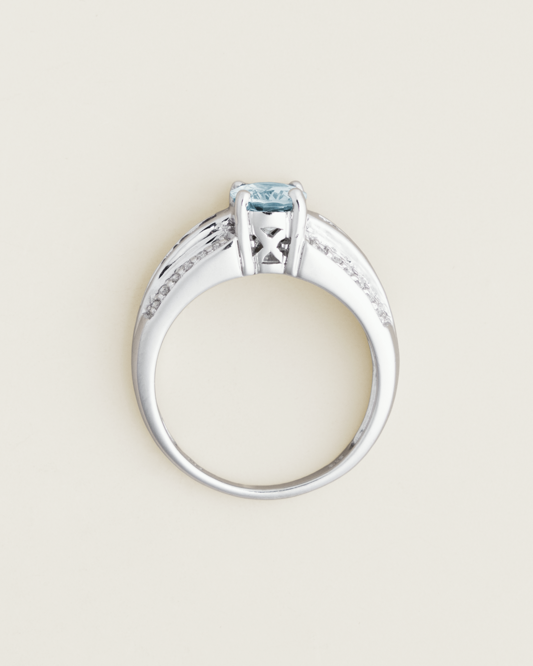 14K 1.20ct Oval Aquamarine with Mixed-Cut Diamond Band