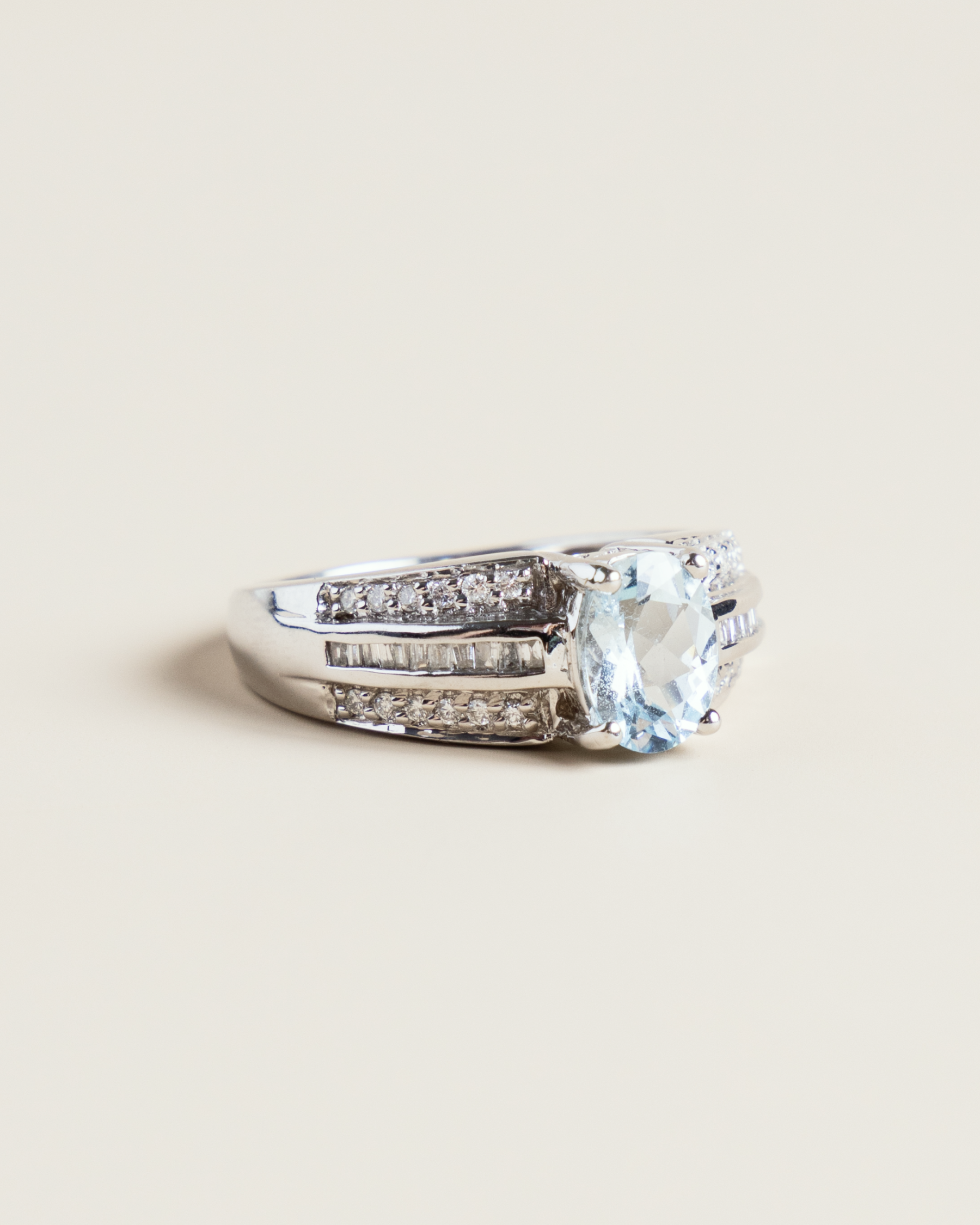 14K 1.20ct Oval Aquamarine with Mixed-Cut Diamond Band