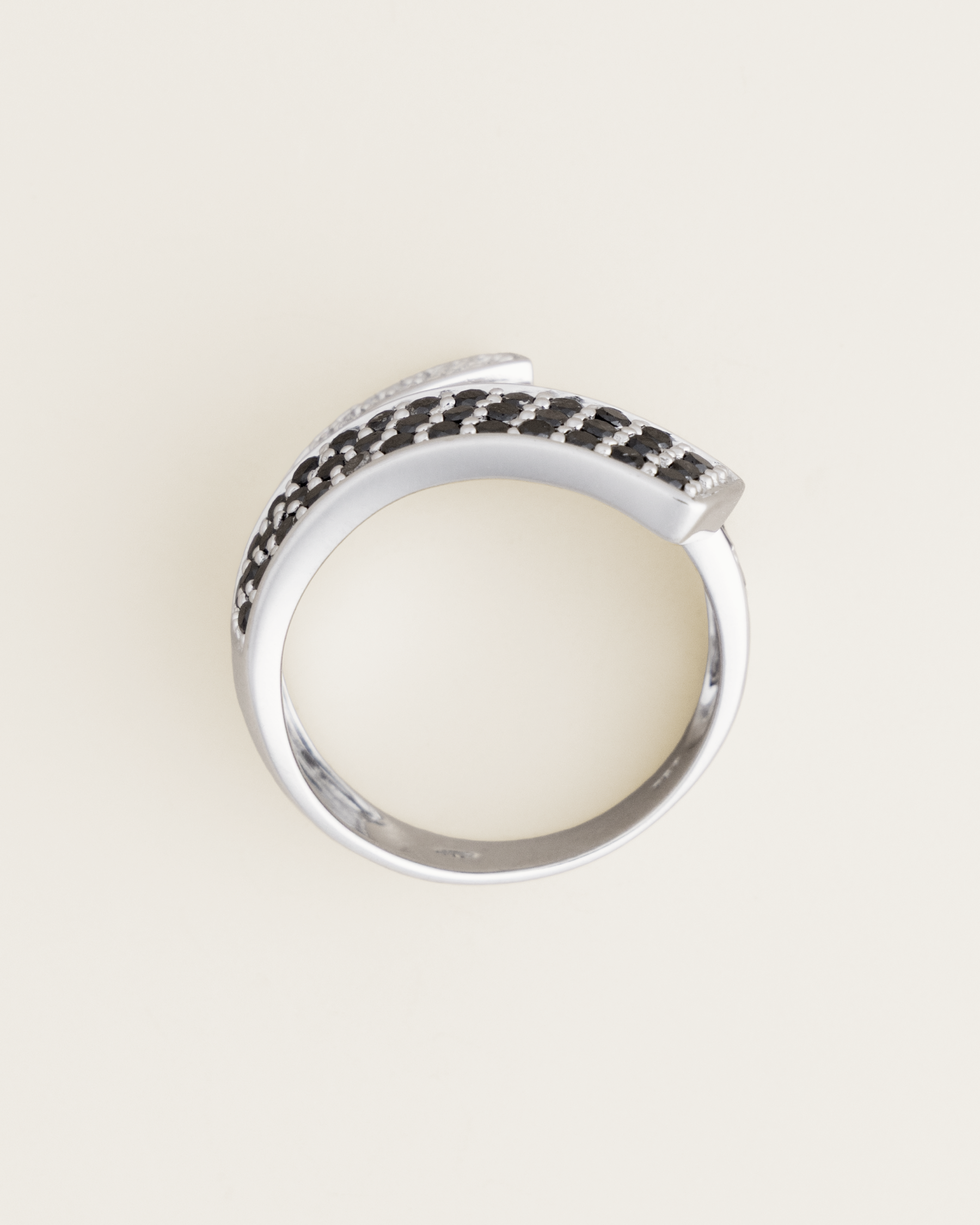 18K Black & White Diamond Cocktail Ring
