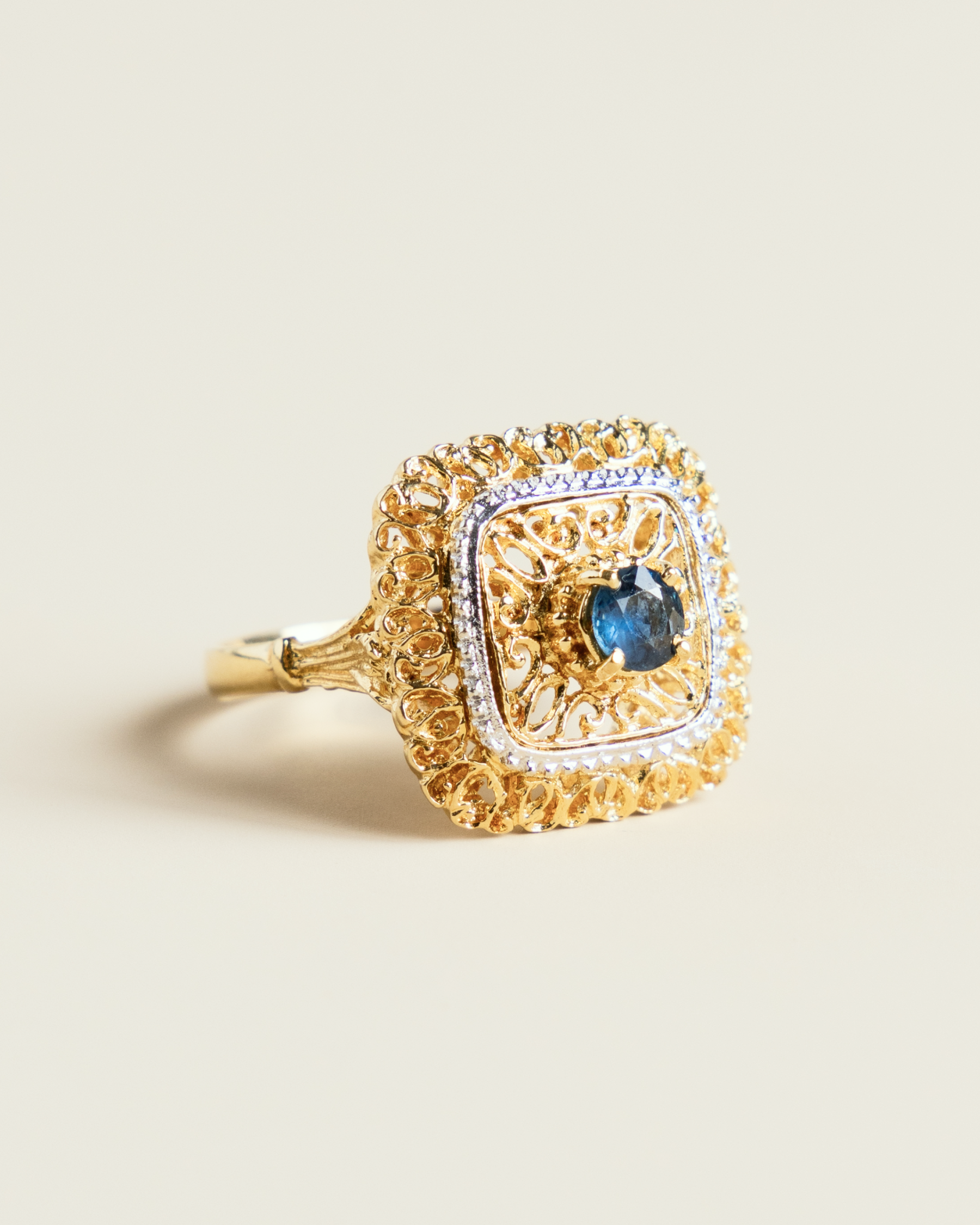 Mid-Century 18K Two-Tone Filigree Sapphire Ring