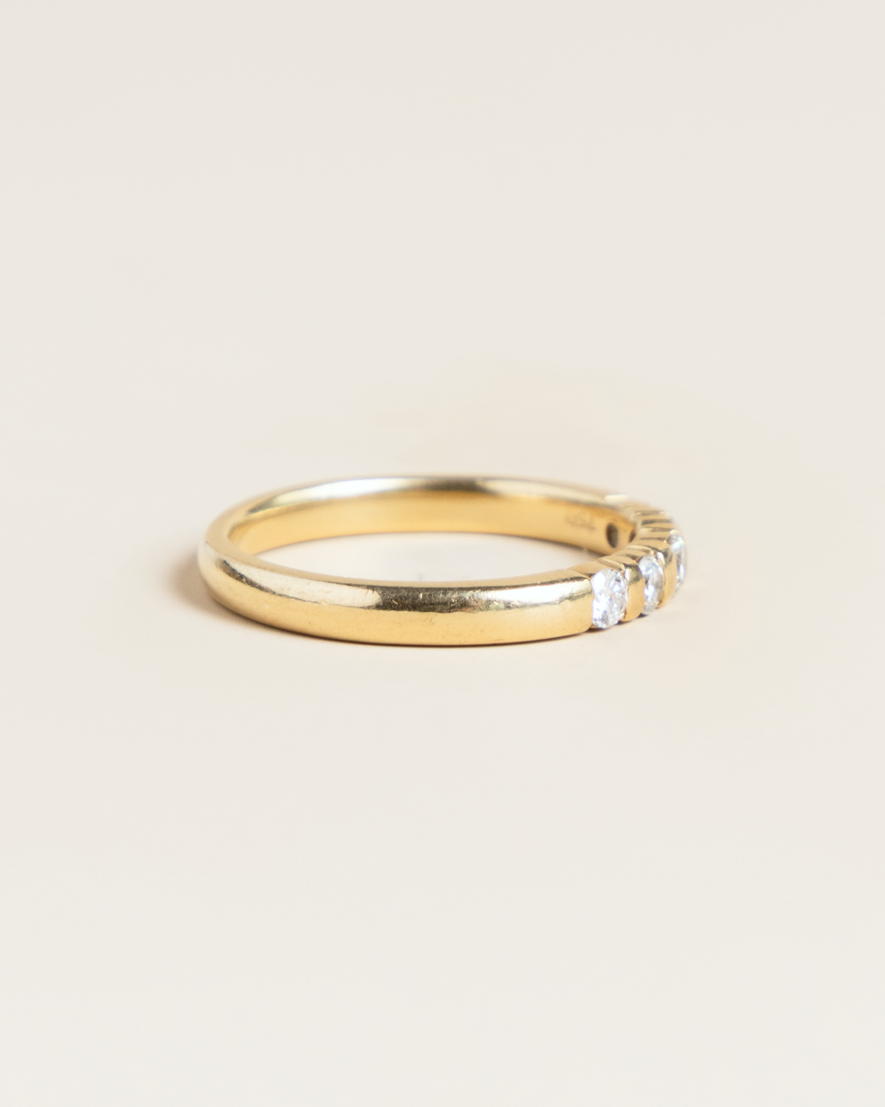 18K 5-Stone Diamond Channel Band